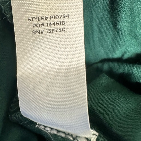 NWT: Wide leg Lulu’s green trousers ✨ - Picture 6 of 7